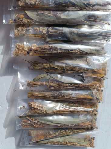 Mix Especies Naturales manzanilla, menta, miel y pimienta gorda